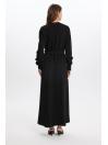 Robe  avec fourrure à manches nouées à la taille E-0440