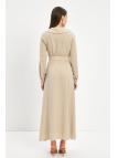 Robe E-0438 avec Col Bas Ceinturé