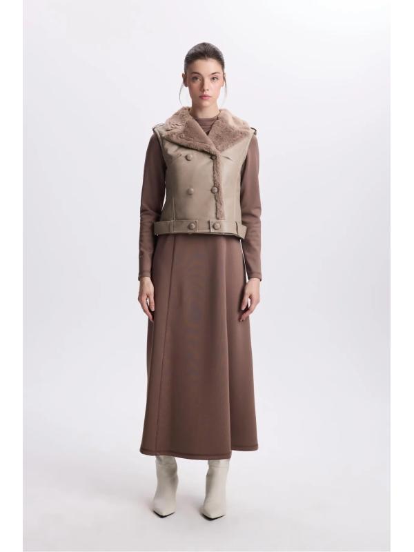 Gilet détaillé en fourrure Double costume TK-1325