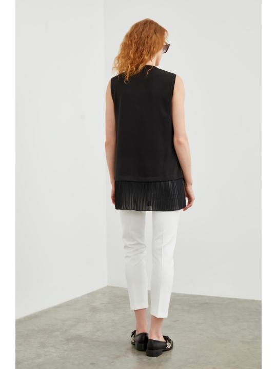 Sous-vêtements noirs sans manches à col rond I-0005 Caractéristique