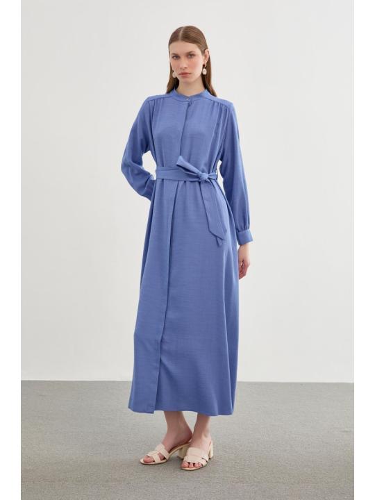 Robe longue E-0400 avec col dominant ceinturé