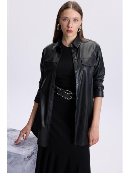 Tunique en cuir noir à col de chemise T-1479