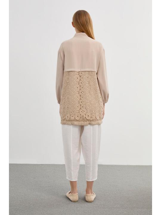 Veste blanc brodée C-0094