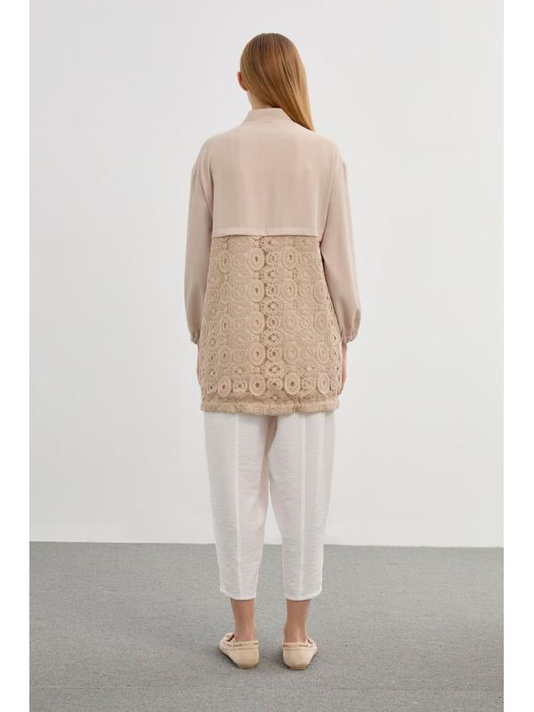 Veste blanc brodée C-0094