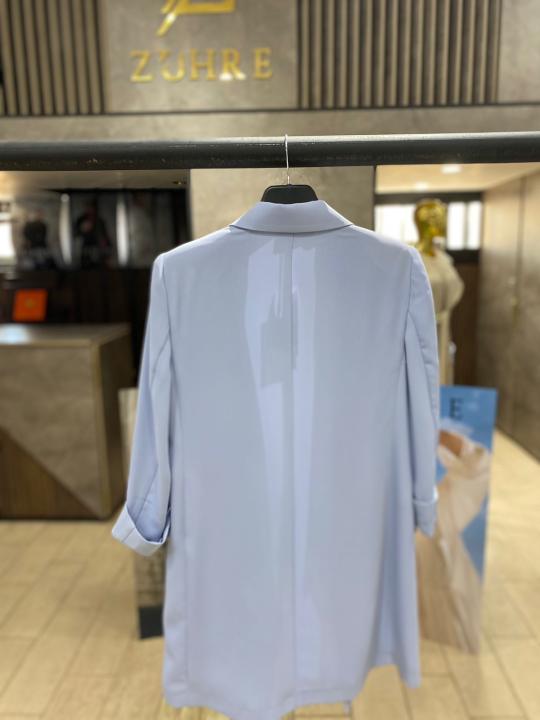Veste beige à double boutonnage avec poches C-0145