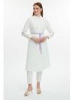 Tunique longue blanc casse détaillée en dentelle col chemise T-1451