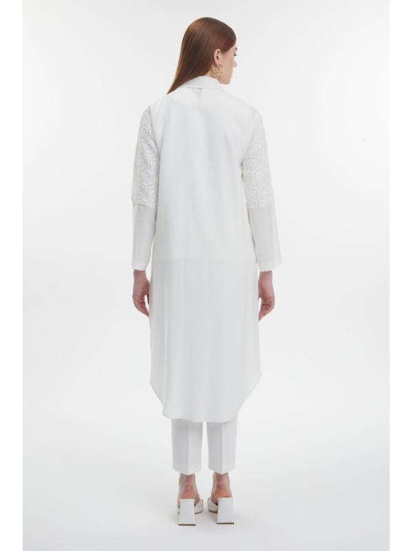 Tunique longue à col chemise avec détails de manches en dentelle T-1575