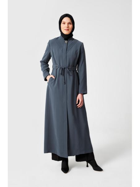 Manteau à col haut noué à la taille fumée 13400