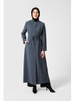 Manteau à col haut noué à la taille fumée 13400