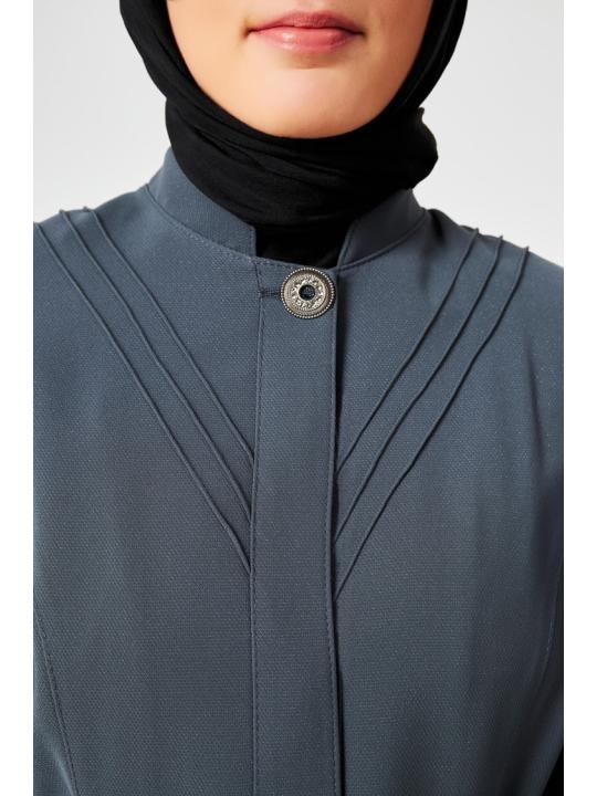 Manteau à col haut noué à la taille fumée 13400