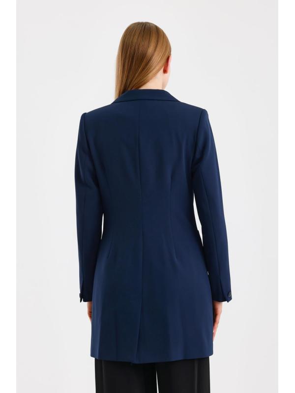 La poche à col double boutonnage Veste noire détaillée C-0024