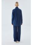 Chemise en jean bleu et bleu glace avec un motifs 