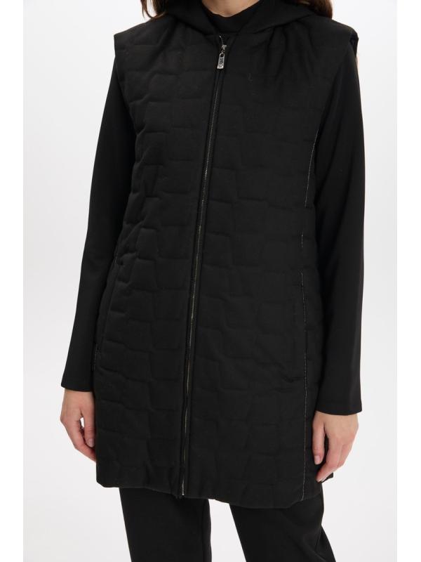 Gilet à motifs matelassés TK-1347 Gilet à motifs matelassés TK-1347