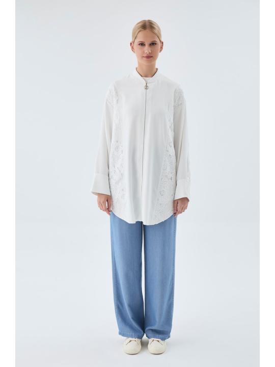 Veste zippée brodée et détaillée C-0126 Veste zippée brodée et détaillée C-0126