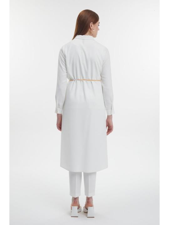 Tunique longue blanc casse détaillée en dentelle col chemise T-1451