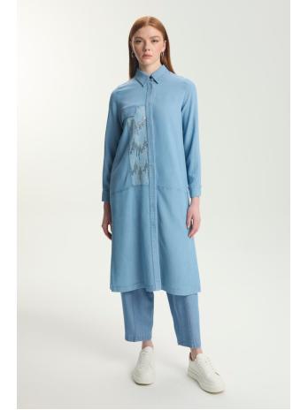 Tunique longue en denim à paillettes T-1572 avec bouton caché