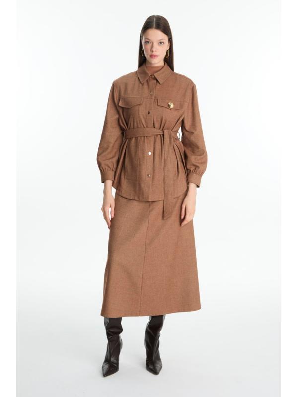 Veste détaillée ceinturée  C-0158 Veste détaillée ceinturée  C-0158