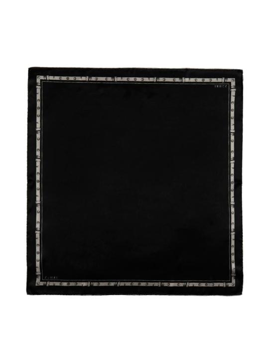 Foulard en soie sergé détaillé bord V26 0104 Foulard en soie sergé détaillé bord V26 0104