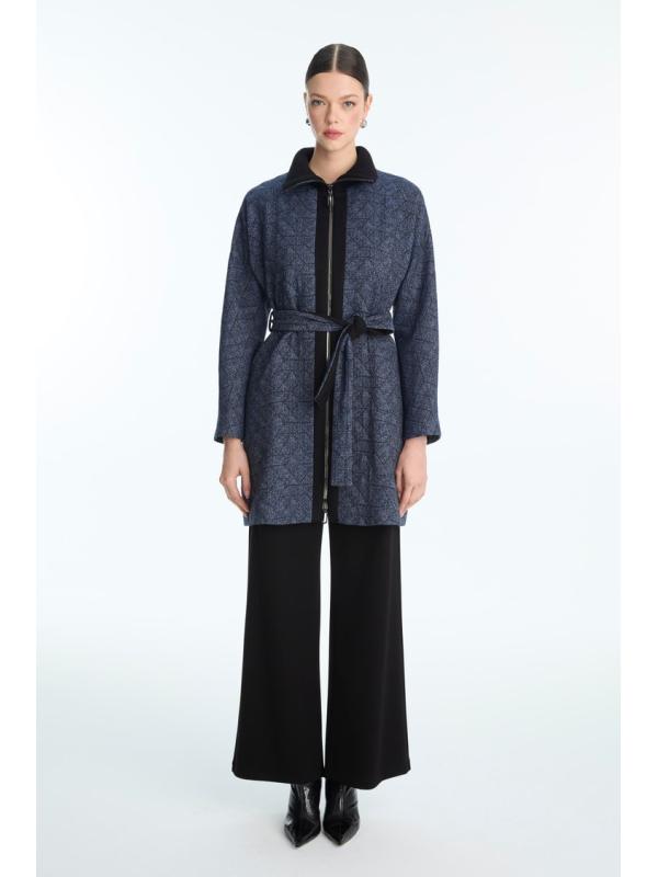 Veste à motifs ceinturée bleu marine C-0178 Veste à motifs ceinturée bleu marine C-0178