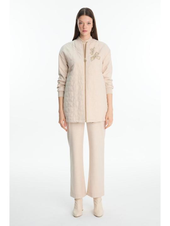 Veste matelassée à motifs zippés vanille C-0150 Veste matelassée à motifs zippés vanille C-0150