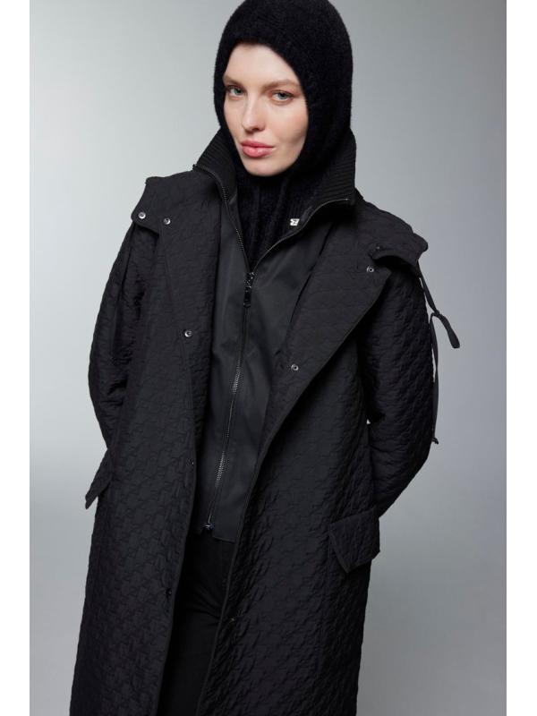 Manteau noir à capuche à motifs 13856 Manteau noir à capuche à motifs 13856