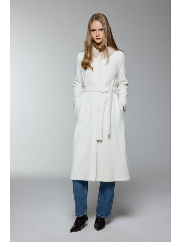 Cardigan HR-0033 à ceinture de fourrure détaillé en écru/or