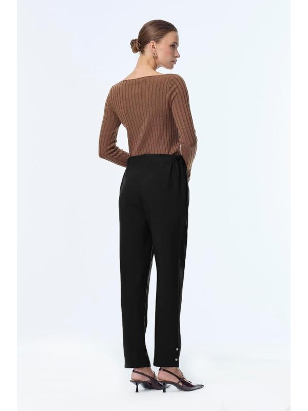 Pantalon cigarette à boutons de taille élastique P-0251