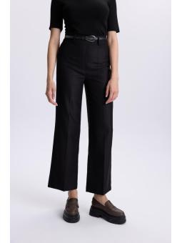 Pantalon avec détail de ceinture P-0210