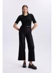 Pantalon avec détail de ceinture P-0210