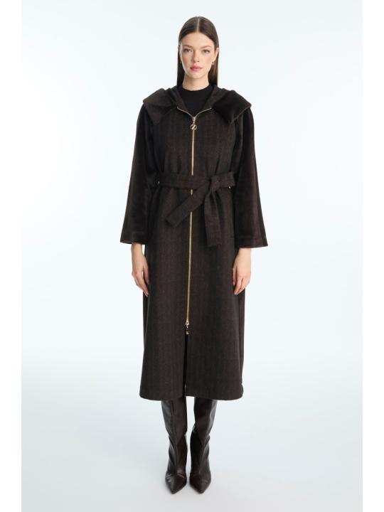 Manteau marron à capuche et ceinture 13970