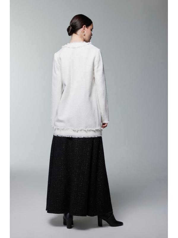 Veste écrue détaillée à poche texturée en tweed C-0151