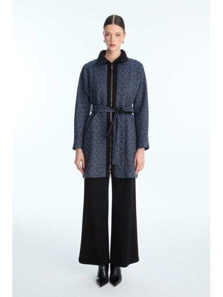 Veste à motifs ceinturée bleu marine C-0178