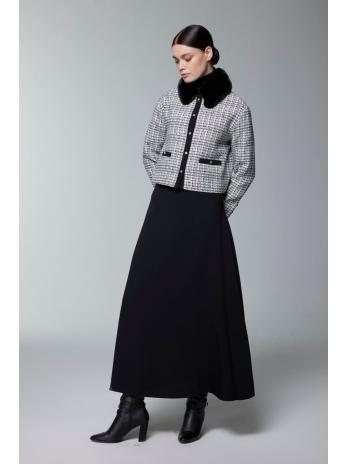 Costume double écru détaillé à col en fourrure et bouton TK-1201