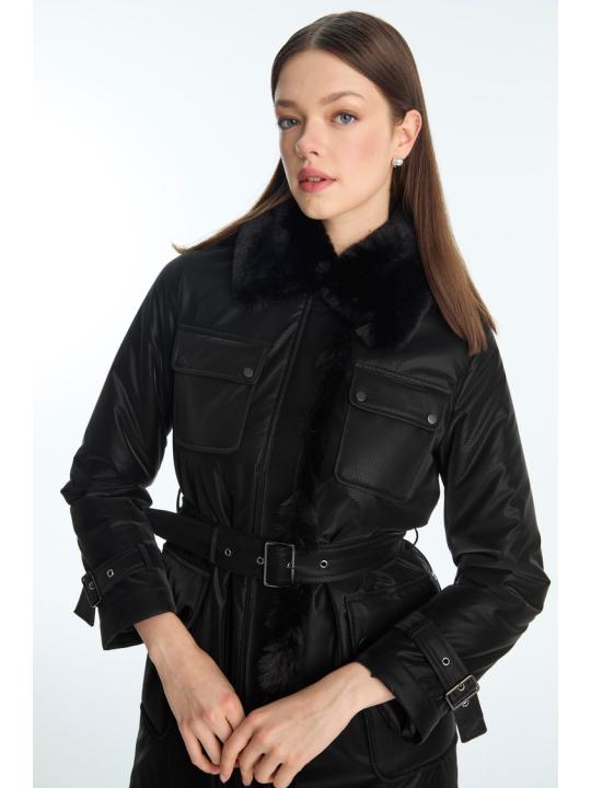 doudoune détaillée avec poche en fourrure et ceinture 13868