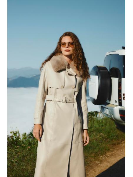 Trench-coat en cuir à col de fourrure 13822