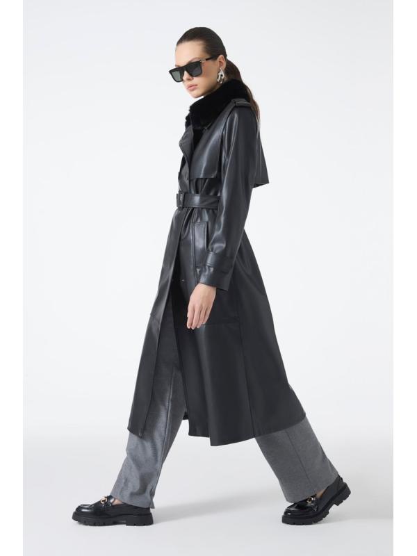 Trench-coat en cuir à col de fourrure 13822