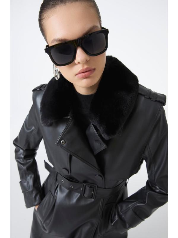 Trench-coat en cuir à col de fourrure 13822