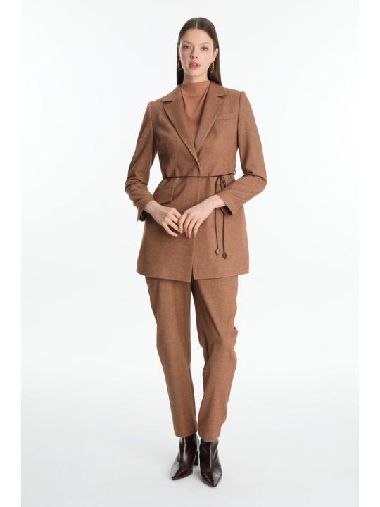 Ensemble combiné détaillé de corde en cuir à double boutonnage TK-1694