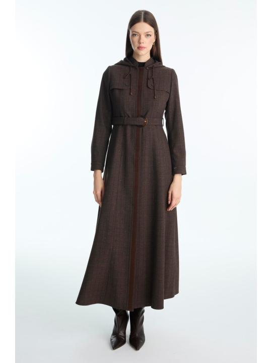 Pardessus à capuche et ceinturée 13955