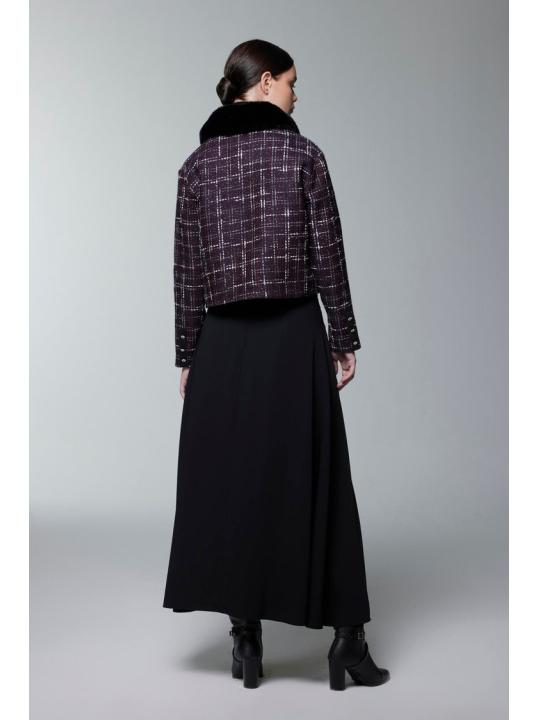 Costume double écru détaillé à col en fourrure et bouton TK-1201