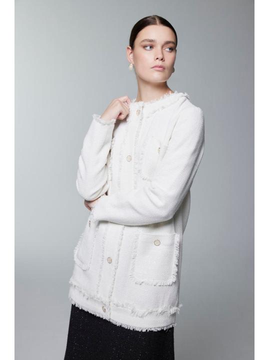 Veste écrue détaillée à poche texturée en tweed C-0151