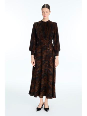 Robe brune ceinturée à motifs E-0516