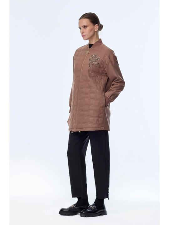 Veste matelassée à motifs zippés vanille C-0150