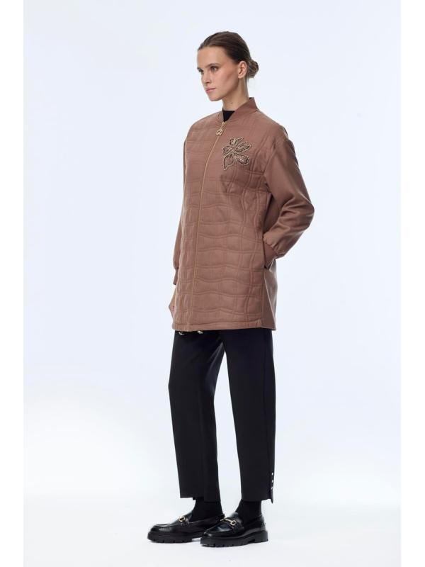 Veste matelassée à motifs zippés vanille C-0150