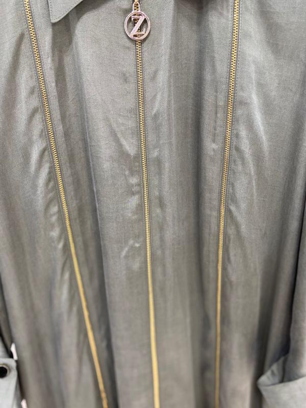  Ensemble deux pièces Col chemise zippé et détail des manches TK-1517