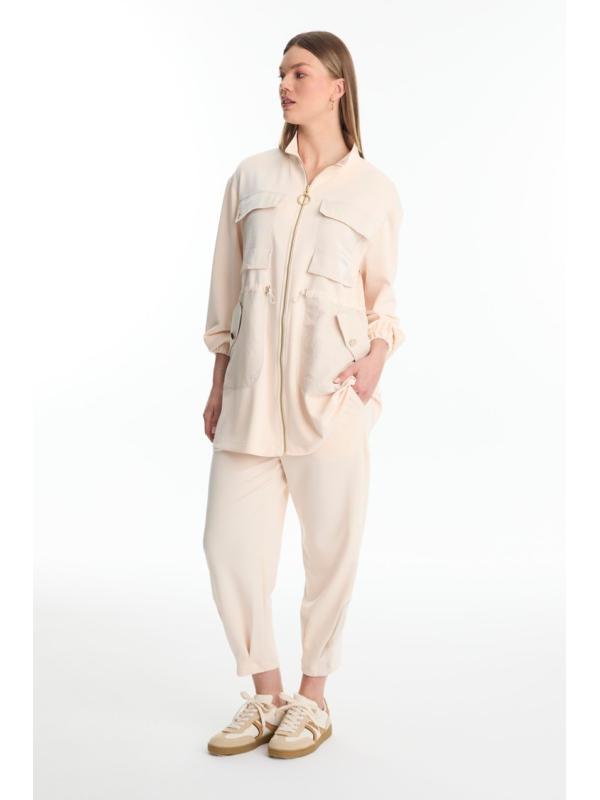 Ensemble deux pièces avec détails de garniture et poches TK-1498*