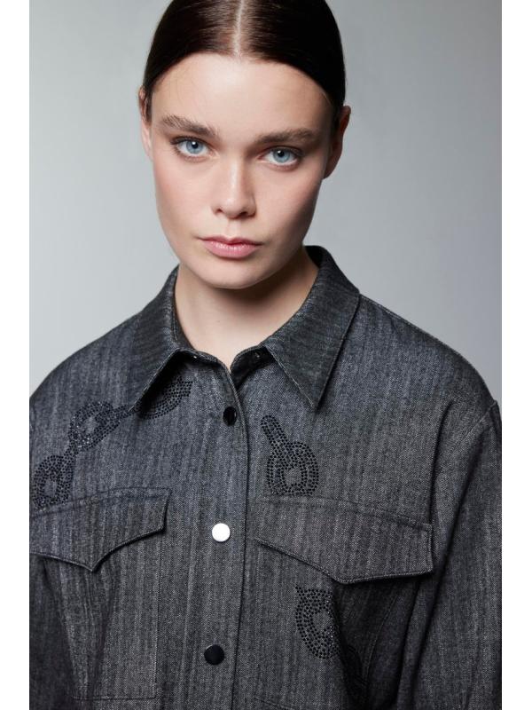 Chemise à motifs avec poches détaillées G-0117