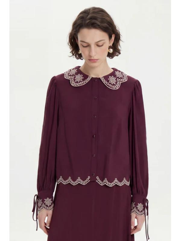 ensemble Costume bourgogne à col rond détaillé 1844 